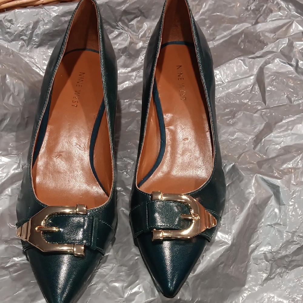 Nine West Teal Pointed Toe Heels with Gold Buckle